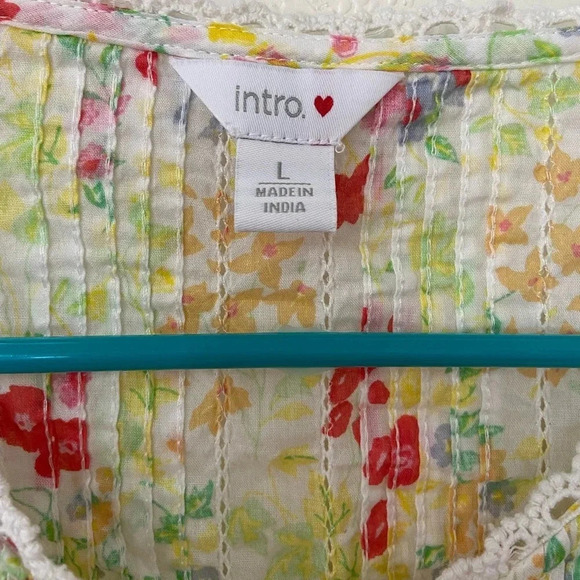 INTRO Floral Pintuck and lace inset blouse Sz Large - Picture 4 of 9